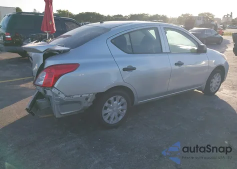 2014 Nissan Versa 1.6 S+ z USA, uszkodzony, nr VIN 3N1CN7AP2EL808561